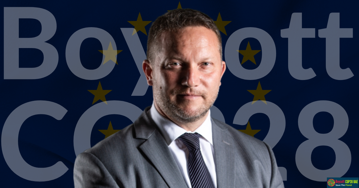 István UJHELYI